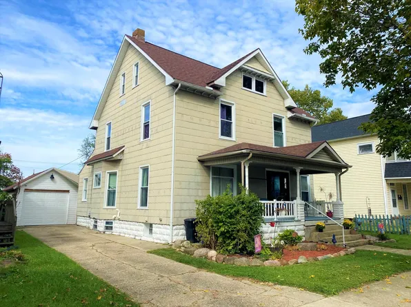 429 N Madriver St, Bellefontaine, OH 43311