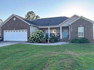 83 Lions Dr, Guntersville, AL 35976