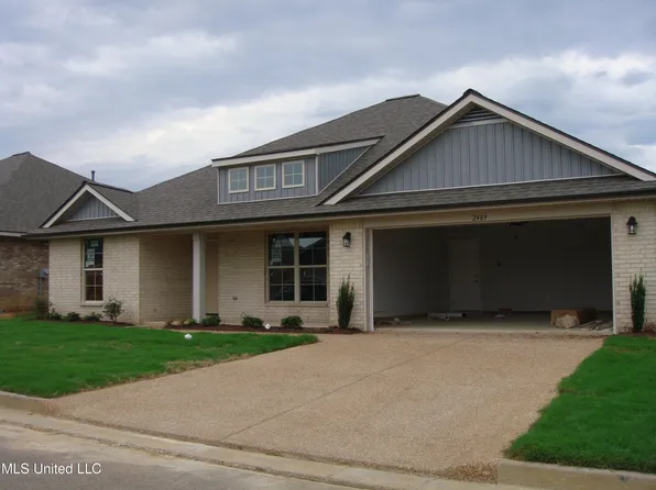 2489 Marion Ln, Southaven, MS 38672