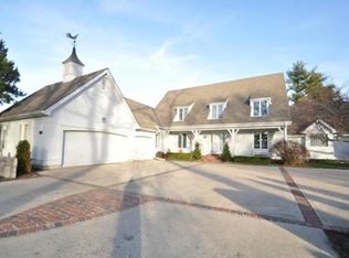 7501 Canterbury Ct, Prairie Village, KS 66208