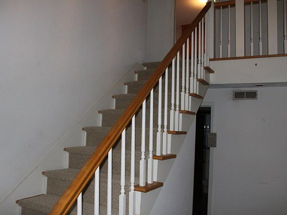 3rd image of 120 Woodside Dr