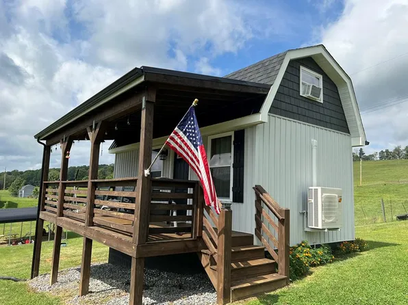 18048 Celebrity Ln, Abingdon, VA 24211