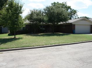 503 NW 25th St, Mineral Wells, TX 76067