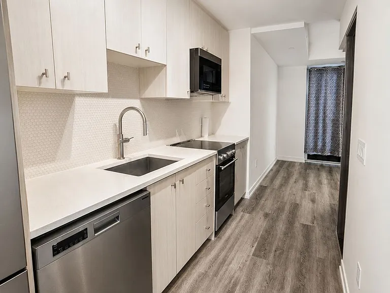 5 Wellington St S #905 — Photo 20