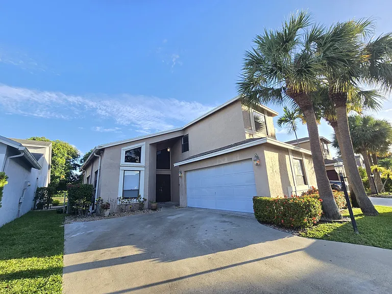 8598 Kimble Way — Photo 1