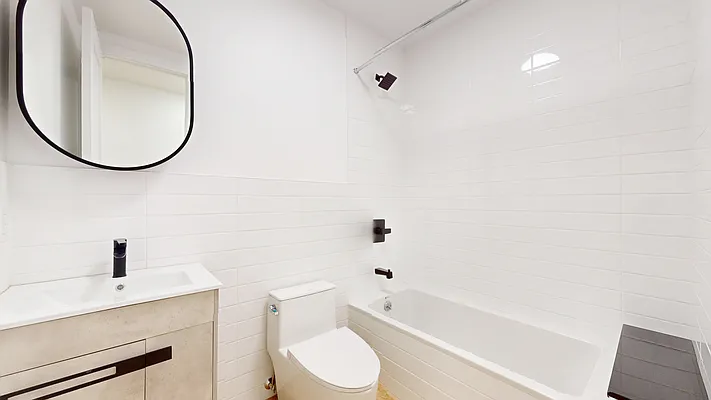 Rented by Gold-Stone Realty | media 2