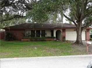 1610 Dogwood Ln, Brandon, FL 33510
