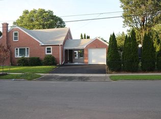 193 Skeele St, Chicopee, MA 01013