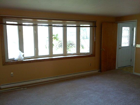 3rd image of 1239 Tulip St Floor 1