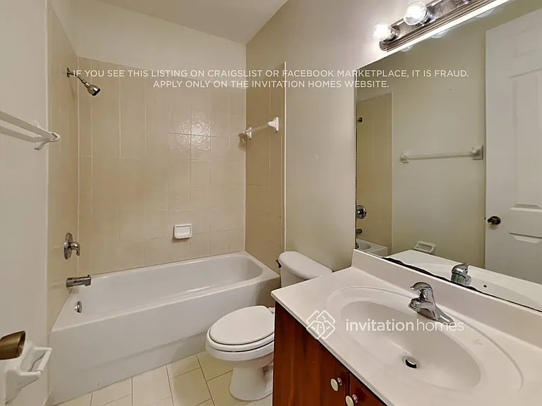 568 NE 35th Ave — Photo 22