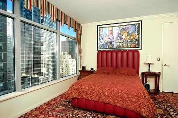 Rented by Corcoran | media 7