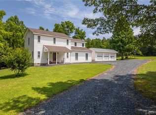 858 Chapel Rd, New Canton, VA 23123