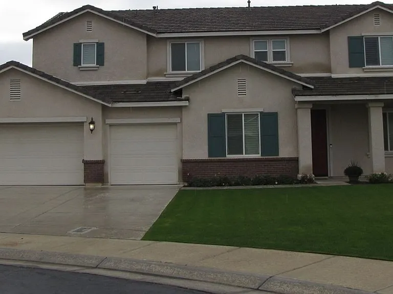 15645 Calabria Ct — Photo 1