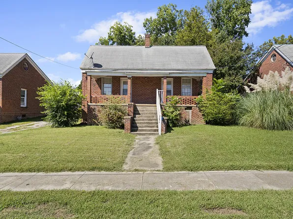 222 Merriman Ave, Greenwood, SC 29646