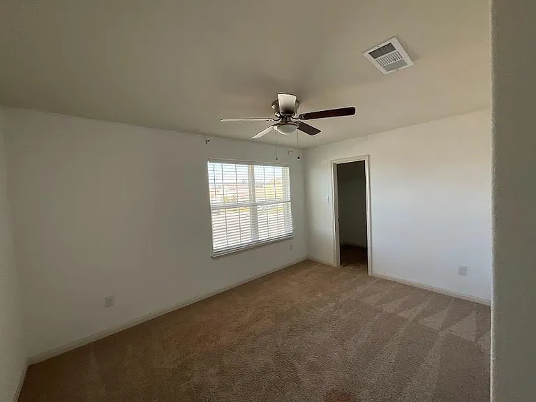172 Allington Cir — Photo 28