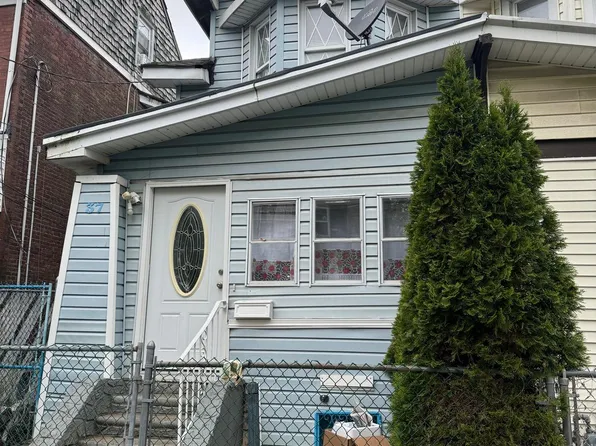 37 Christoph Ave, Trenton, NJ 08618