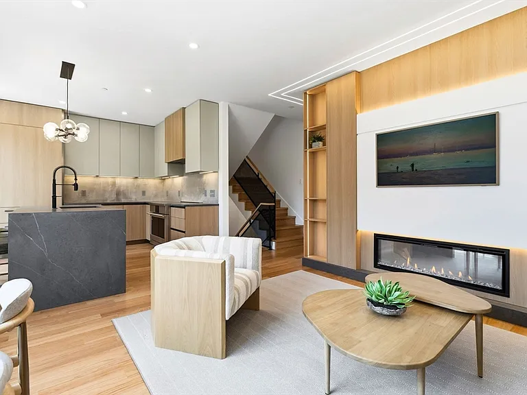 9 Algonquin Rd #2 — Photo 5