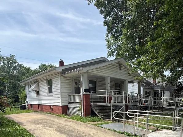2081 N College St, Decatur, IL 62526