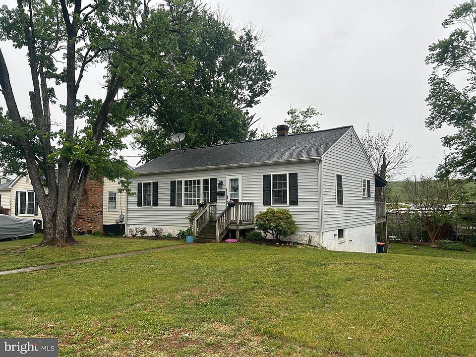 1st image of 358 Williams Dr