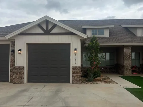 1012 N 7th St, Wolfforth, TX 79382