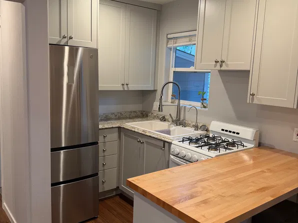 201 Nardi Ln #B, Cedarpines Park, CA 92322