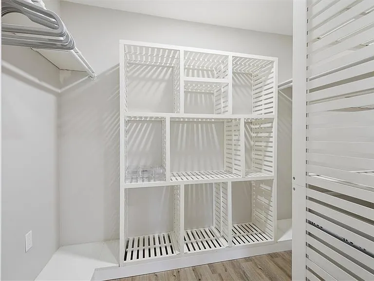5247 Carmilfra Dr — Photo 19