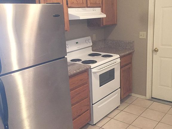 3rd image of 2725 McCulloch Blvd N APT B