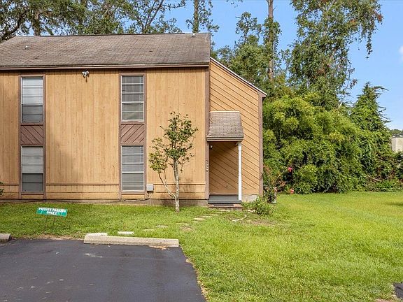 3rd image of 1557 Live Oak Dr