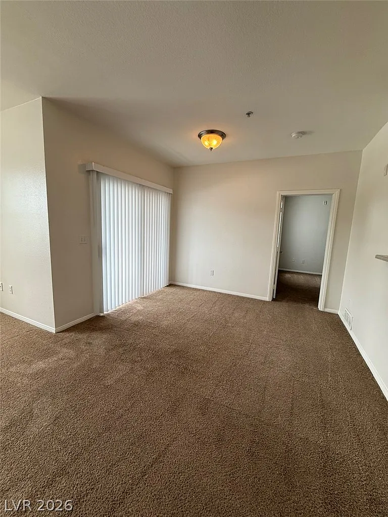2 bed, 7.0 bath, 1028 sqft, $1,325 — Photo 4