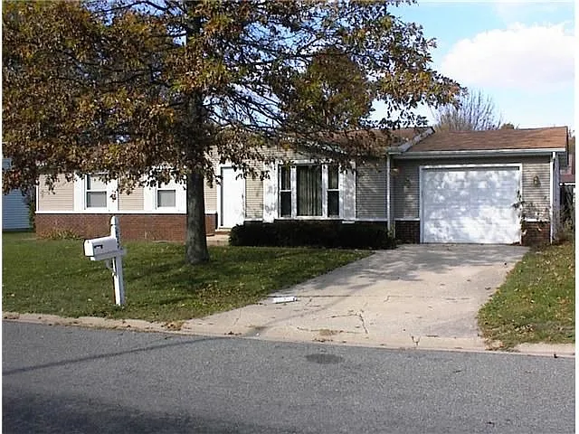 429 Reid Ave photo 1