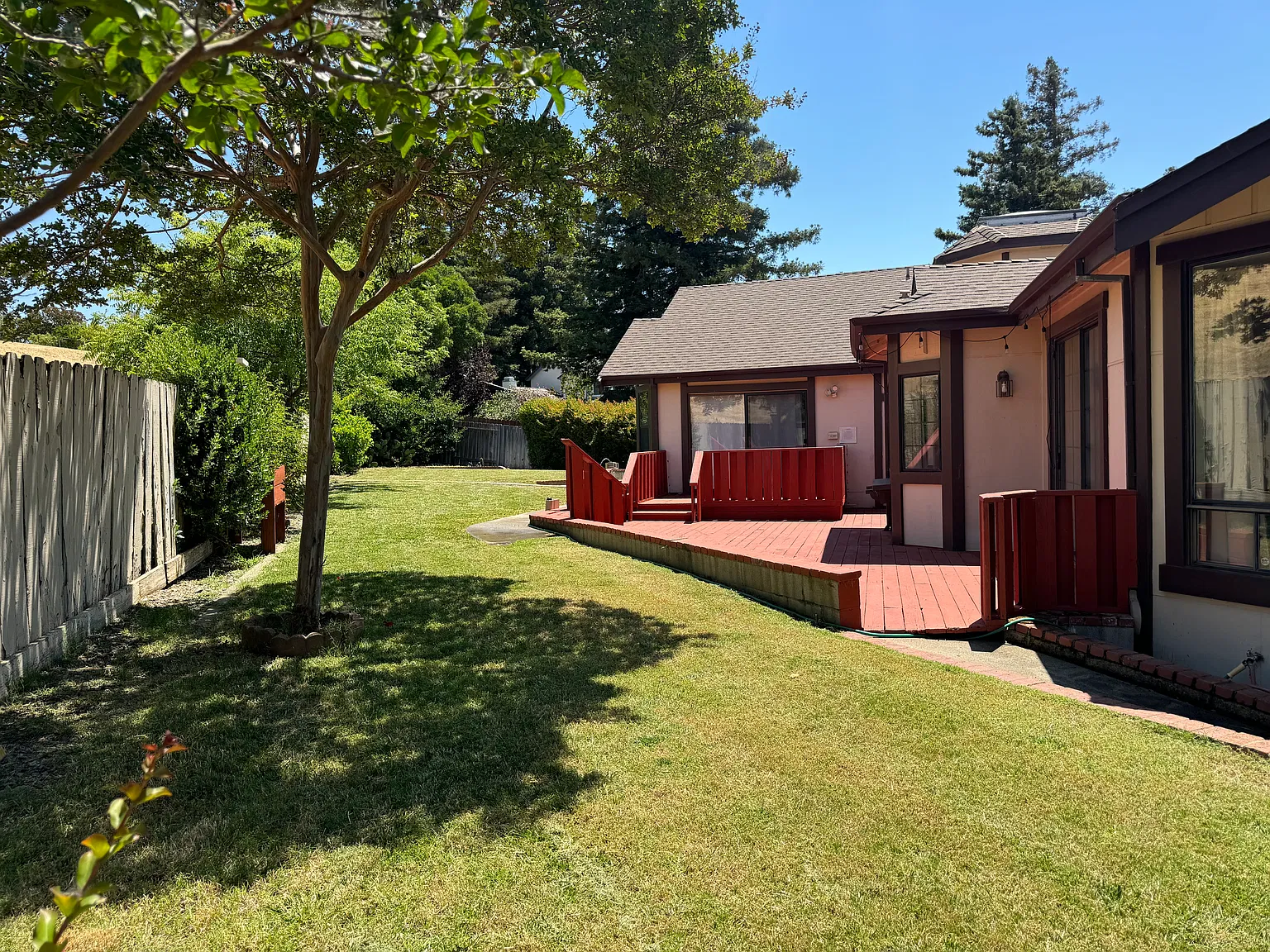 4 bed, 3200 sqft, $3,500 — Photo 2