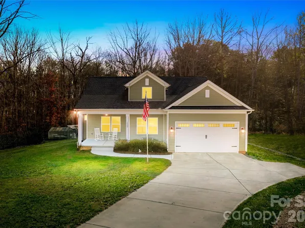 1600 Barefoot Ave, Catawba, NC 28609