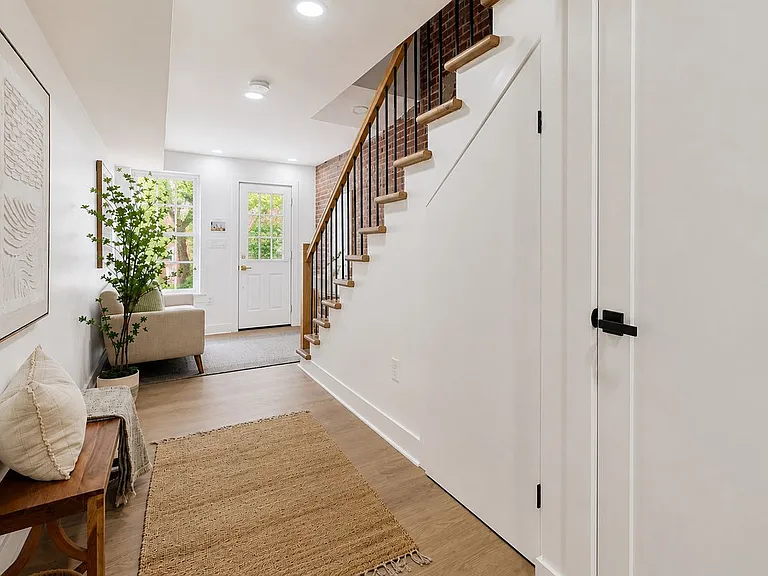 203 S Madeira St — Photo 8