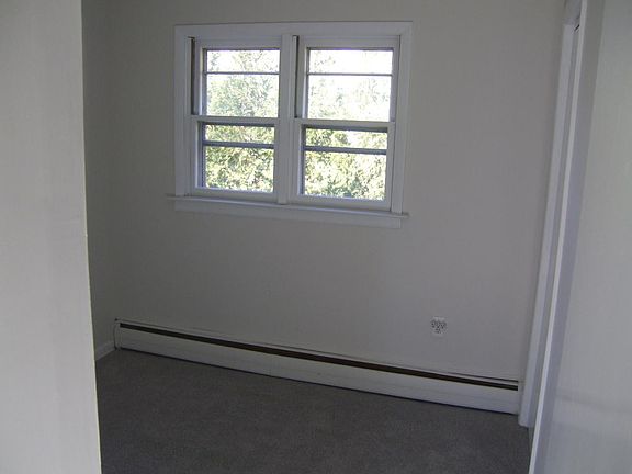 Smaller bedroom