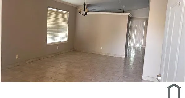 3 bed, 1324 sqft, $2,250 — Photo 4