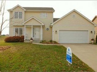 438 17th St SW, Altoona, IA 50009