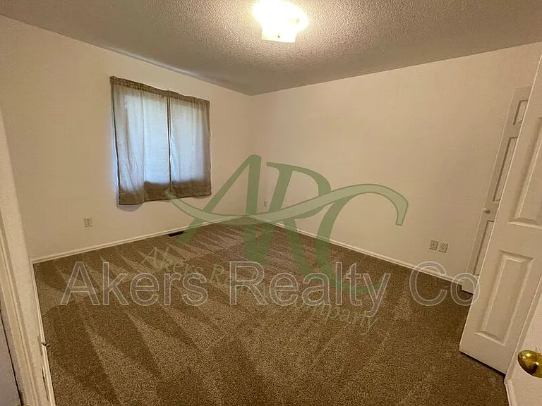 2722 Poplar St #A — Photo 14