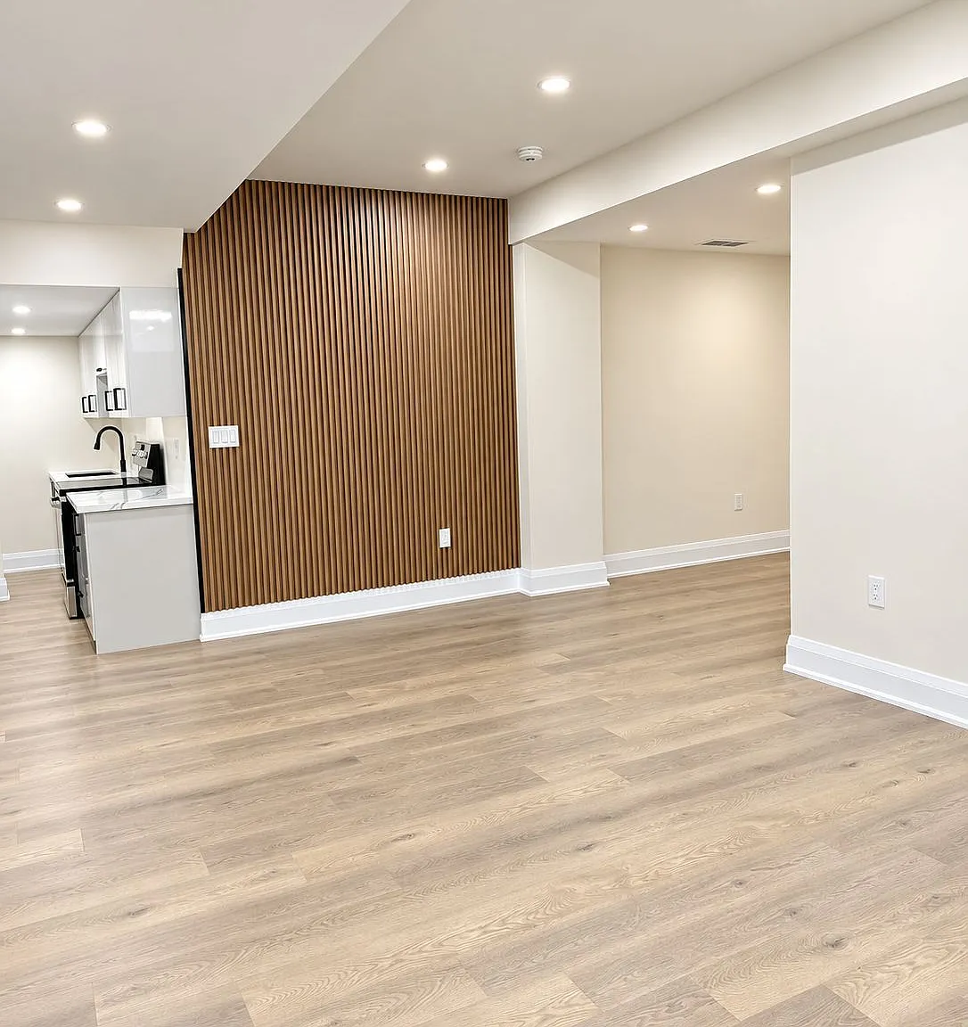 2 bed, $1,790 — Photo 2