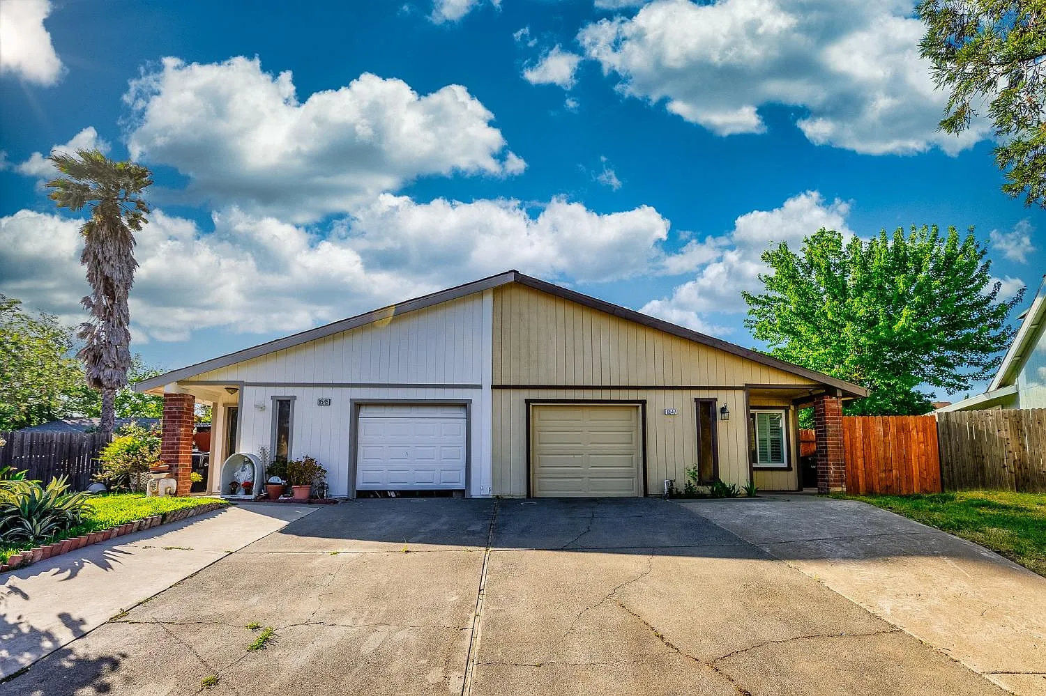 8547 Still Woods Ct photo 1