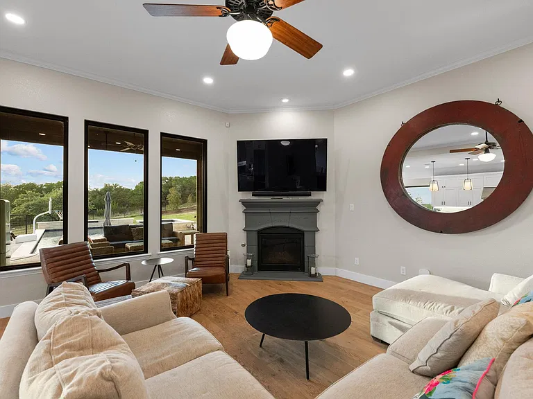 4518 Diamante Dr — Photo 6