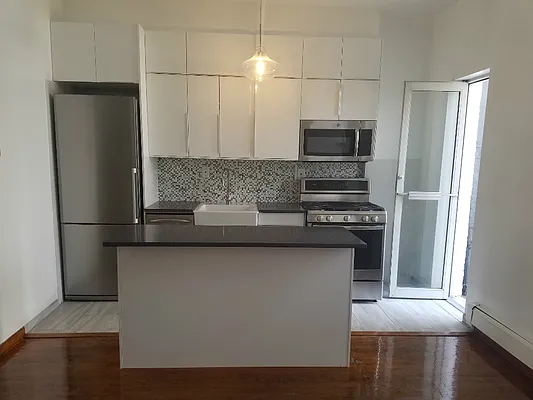 Rented by Best Apartments North Inc | media 54