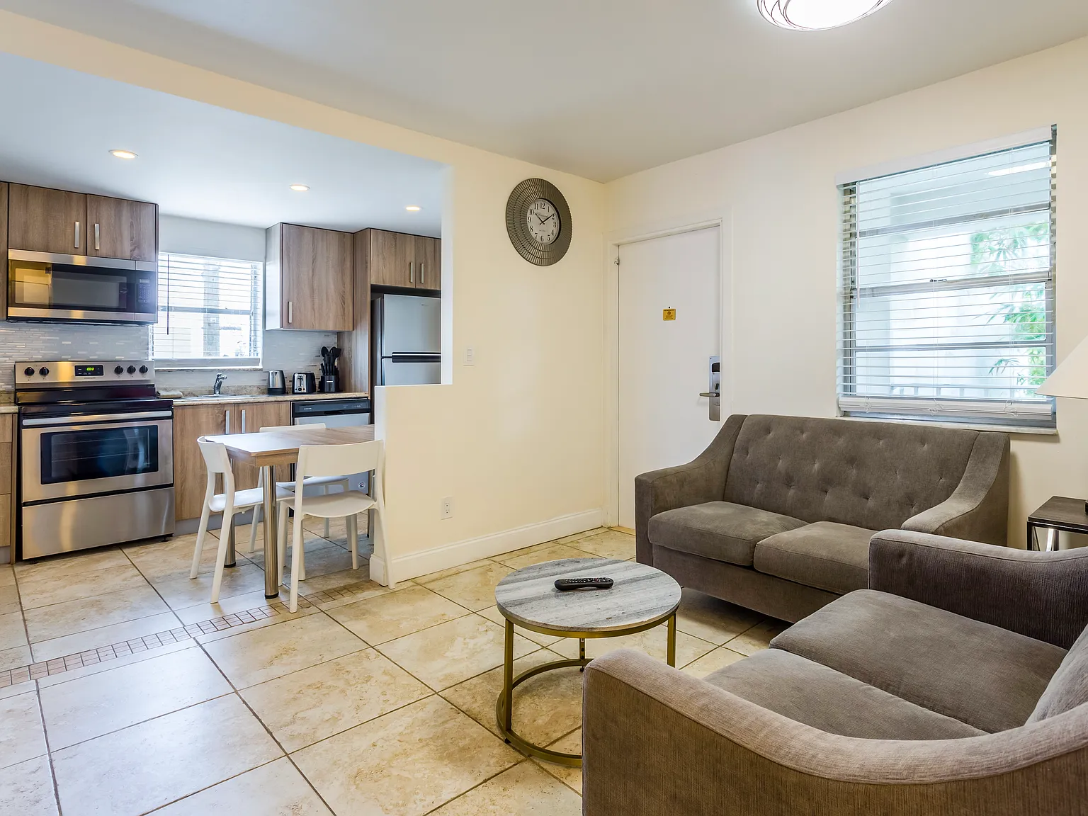 2 bed, $2,850 — Photo 2
