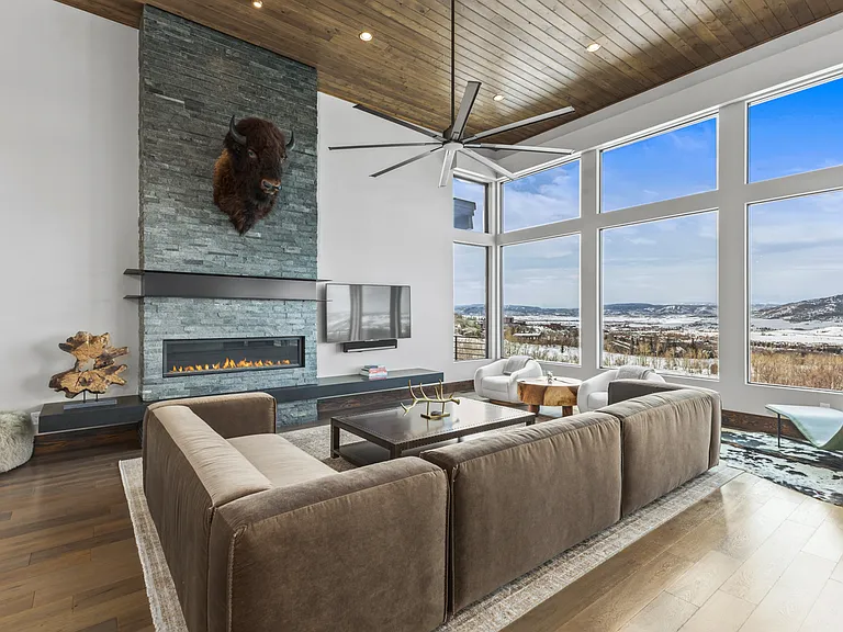 Living Room with HDTV & Electric Fireplace