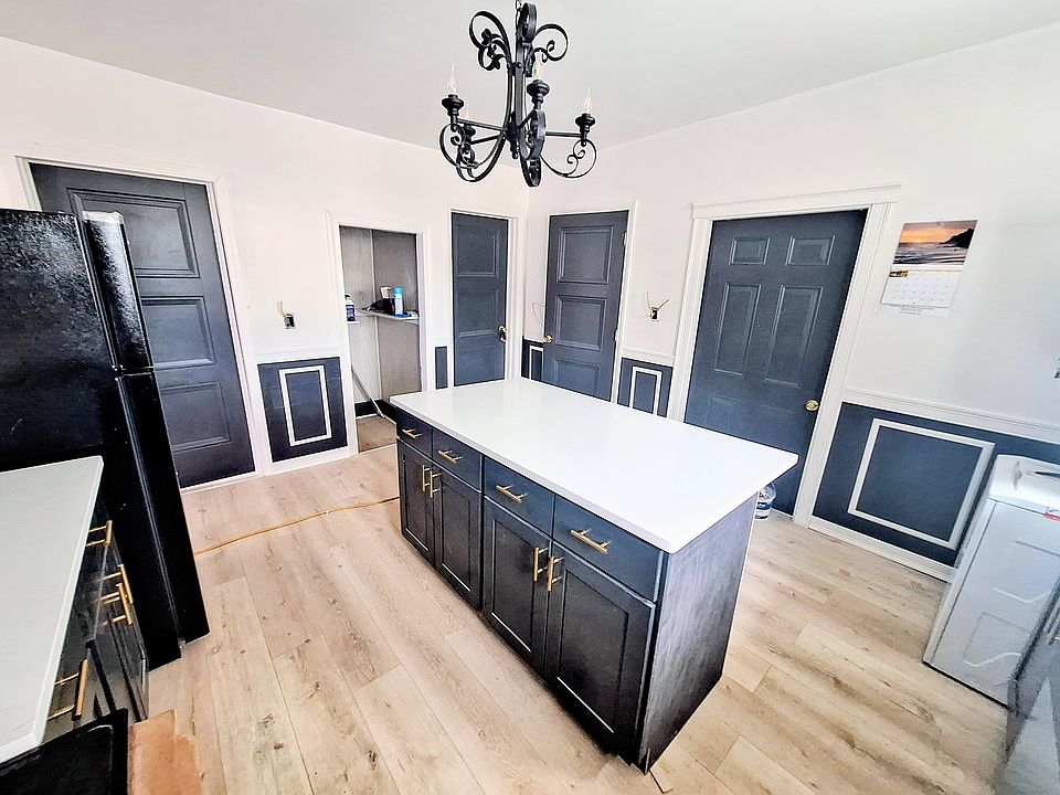 1st image of 1106 Dudley Ave Floor 2