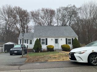 38 Red Jacket Rd, Weymouth, MA 02190