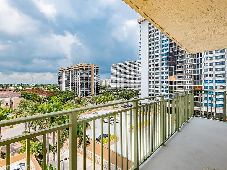 2080 S Ocean Dr #602 — Photo 9