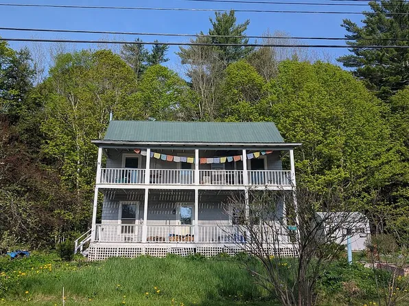 214 Harvey Mountain Rd, Barnet, VT 05821