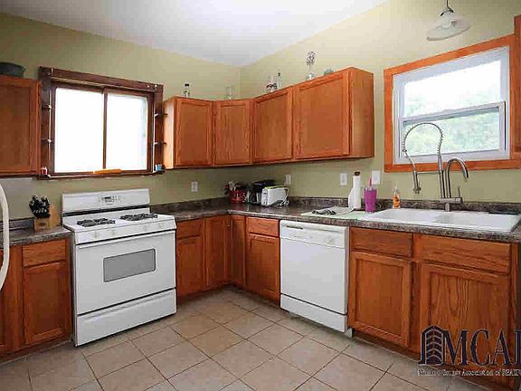 3rd image of 251 E Center St