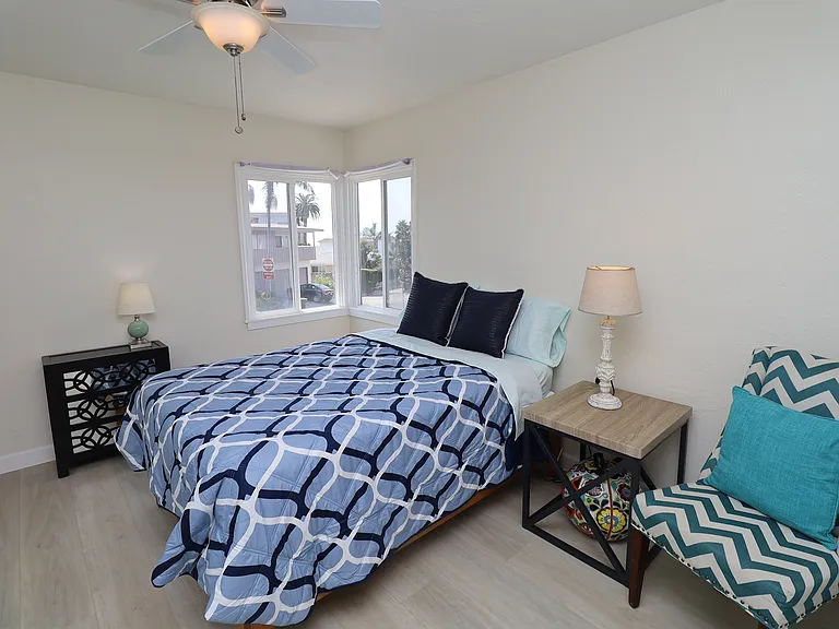 330 Avenida Cabrillo #2 — Photo 9