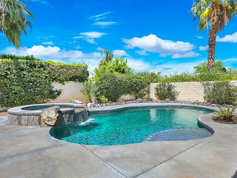 112 Tesori Dr — Photo 30